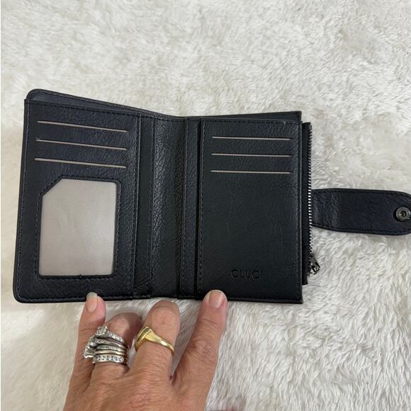 Cluci Cheetah Wallet New With Out Tag - Picture 1 of 8